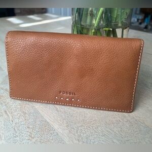 FOSSIL leather wallet, brown soft leather flap wallet, Never Used